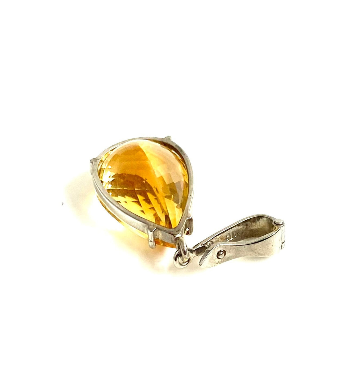 9ct White Gold 20ct Citrine Pendant