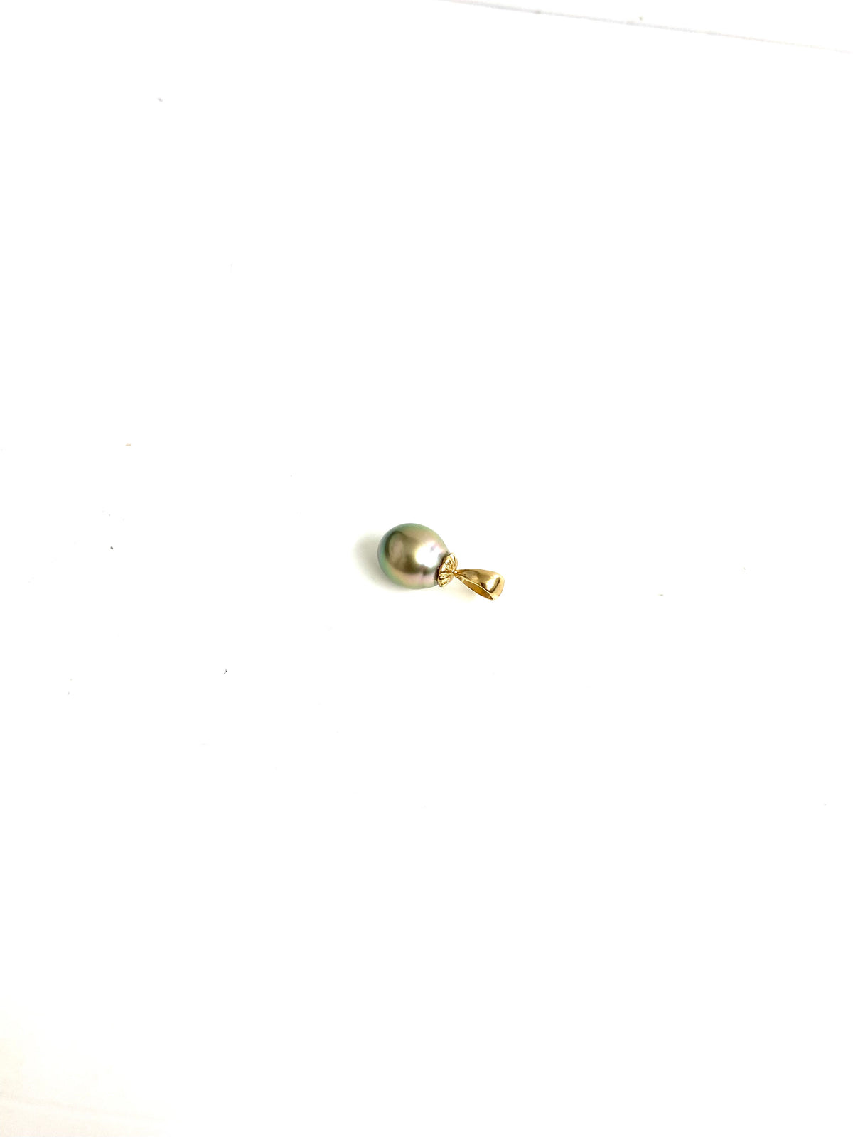 9ct Yellow Gold Black Tahitian Pearl Pendant
