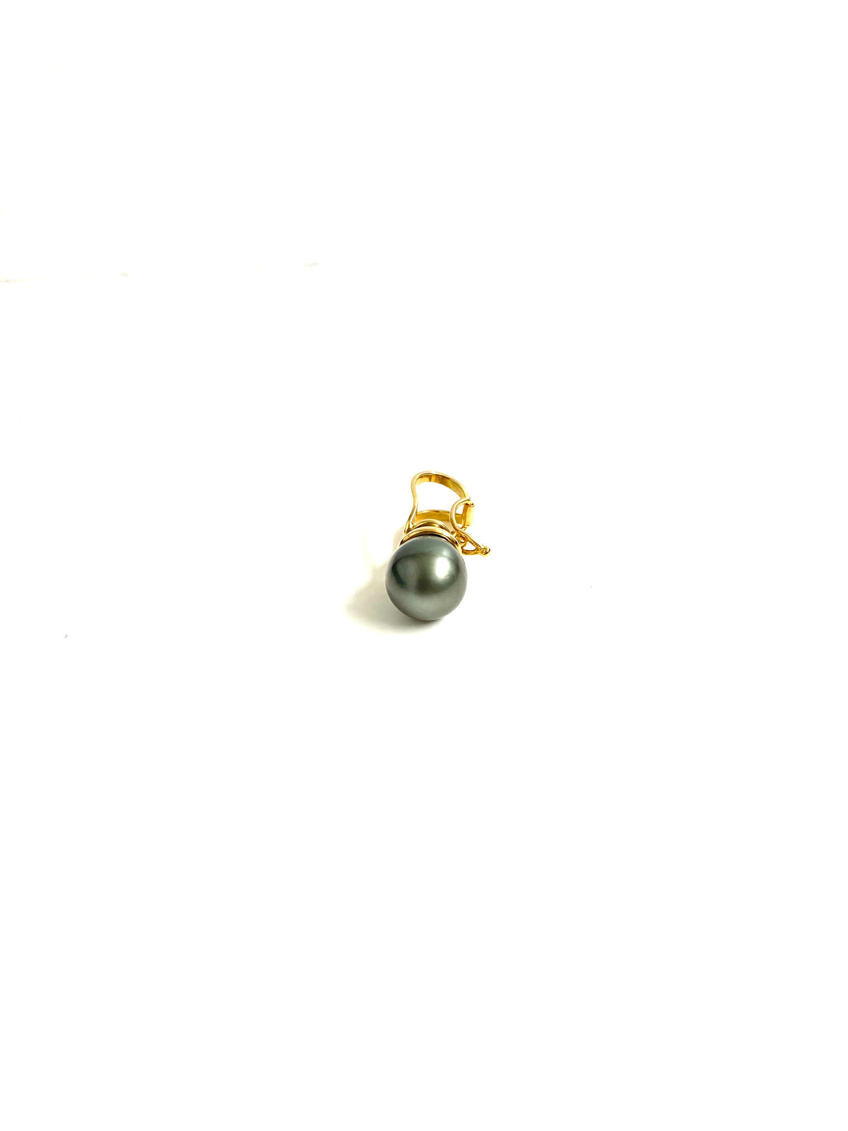 18ct Gold Black Tahitian Pearl Pendant