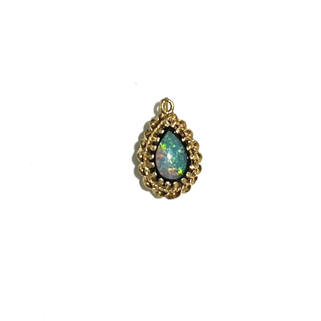 14ct Gold Opal Pendant