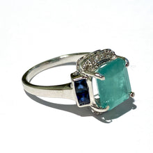 18ct White Gold Emerald, Sapphire and Diamond Ring