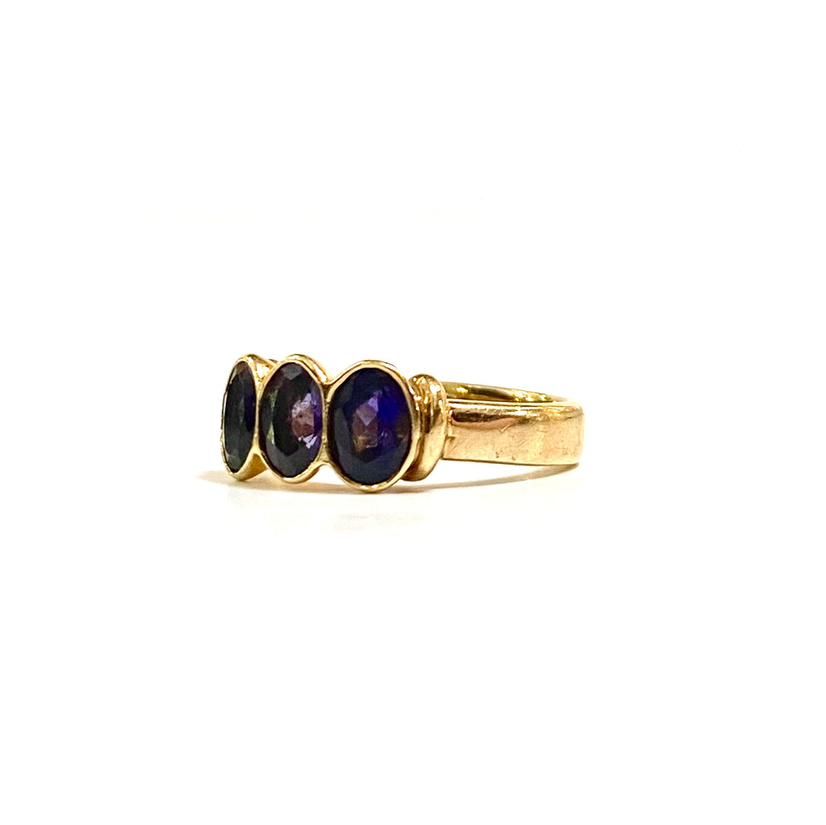 9ct Yellow Gold Oval Cut Iolite Trilogy Ring