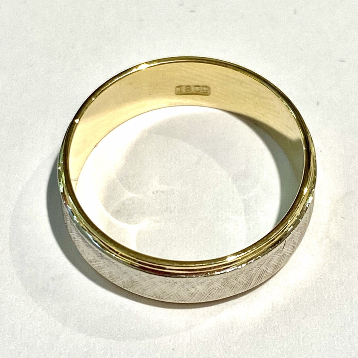 Vintage 18ct Brushed White and Yellow Gold Band