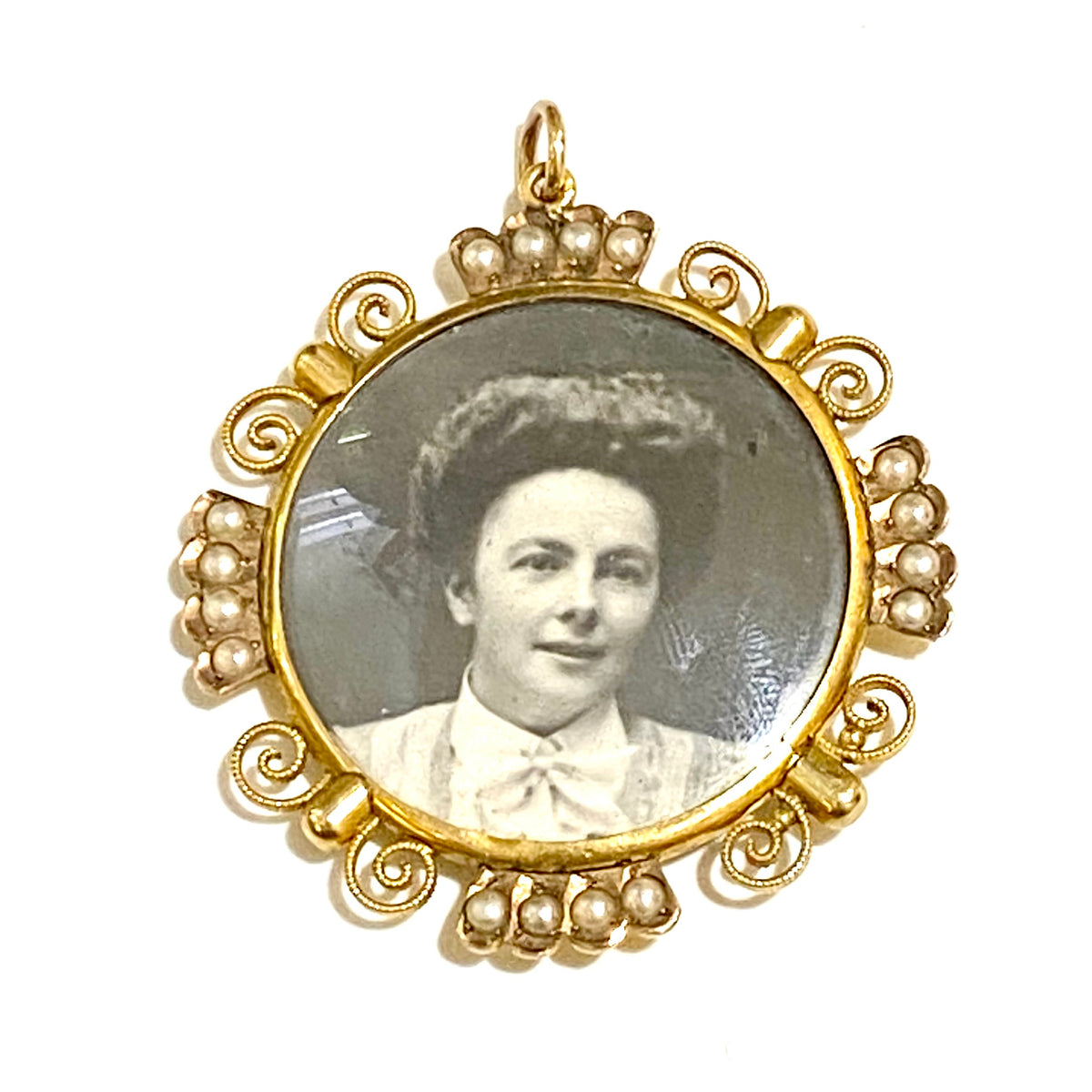 Antique Georgian 18ct Yellow Gold Seed Pearl Glass Locket
