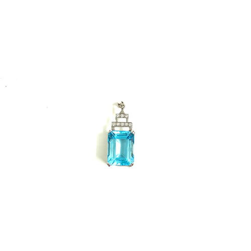 9ct White Gold 20ct Swiss Blue Topaz Pendant