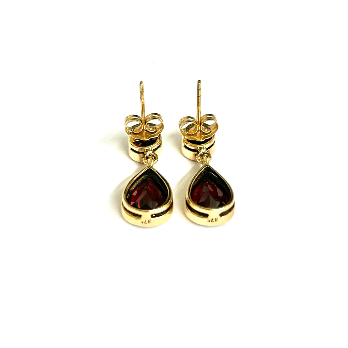 9ct Yellow Gold Garnet Stud Drop Earrings