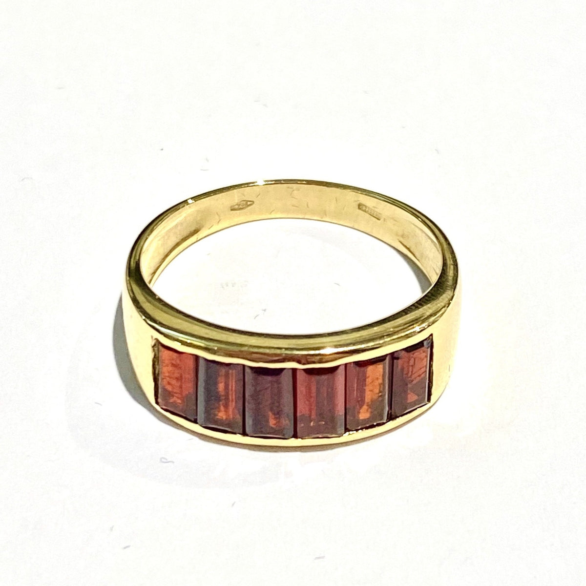 Vintage 9ct Yellow Gold Garnet Bridge Ring