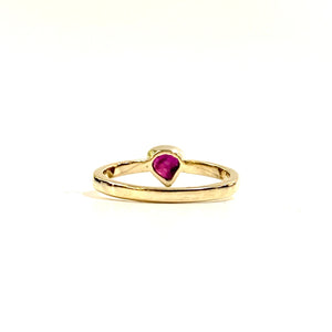 9ct Yellow Gold Heart-Shaped Natural Ruby Ring