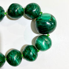 Round Graduated Malachite Necklace with Screw Clasp