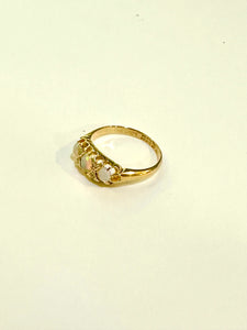 18ct Yellow Gold Antique Opal Diamond Ring