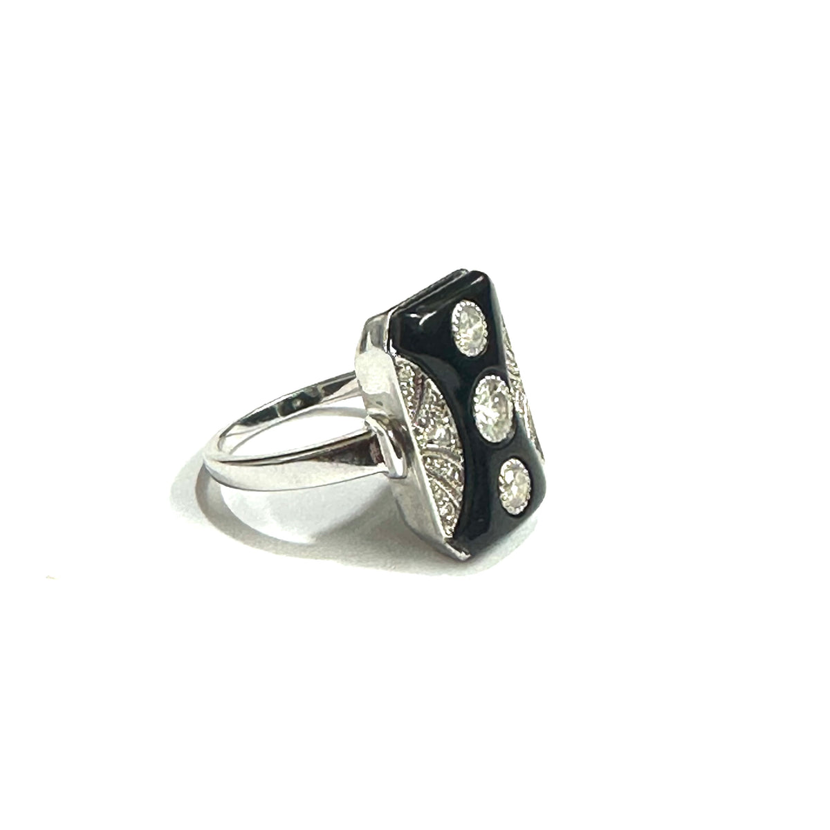 9ct White Gold Black Onyx and Diamond Ring