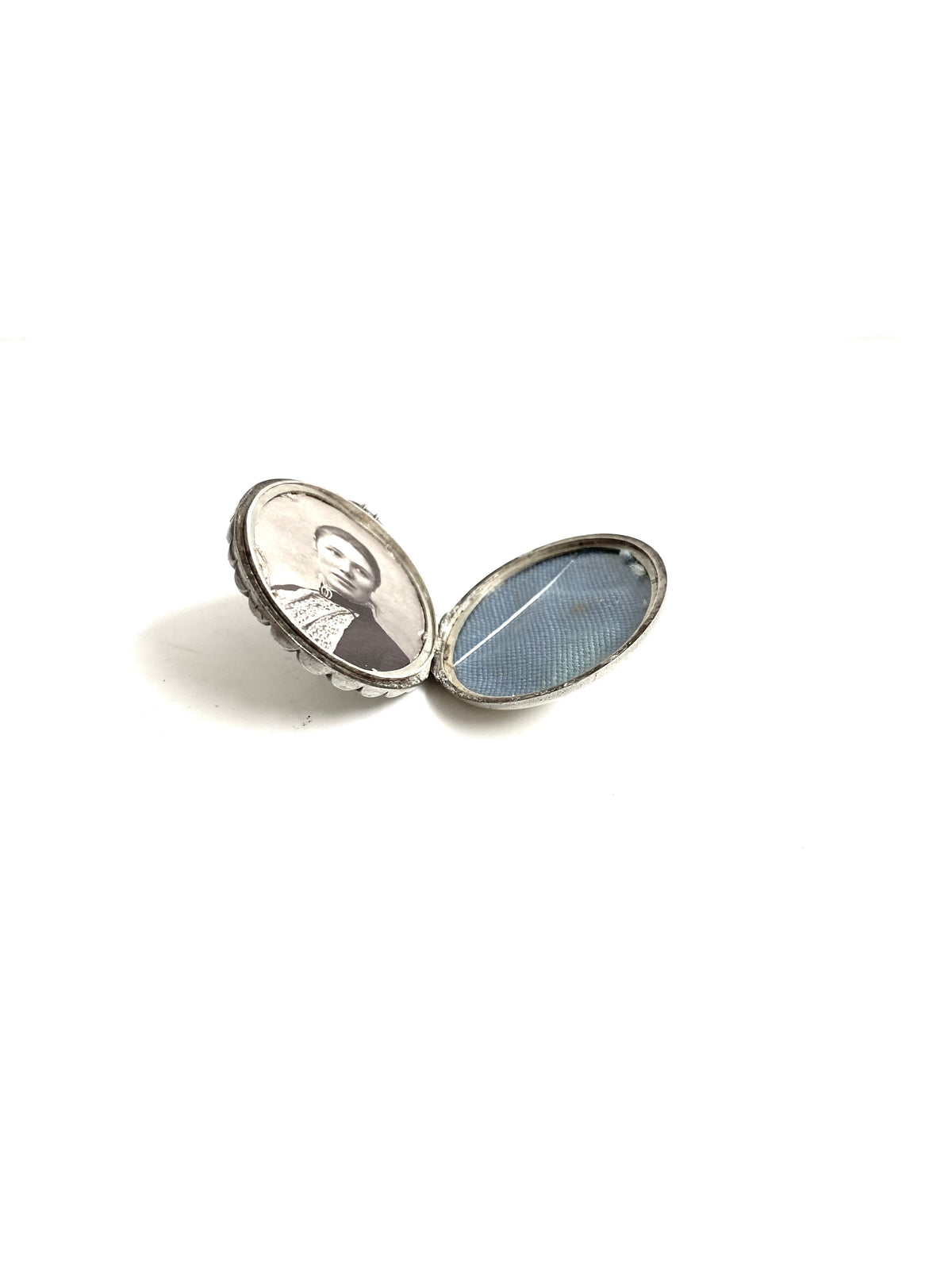Sterling Silver Antique Oval Engraved Locket