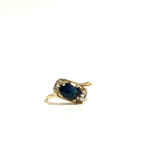 18ct Yellow Gold Sapphire and Diamond Ring