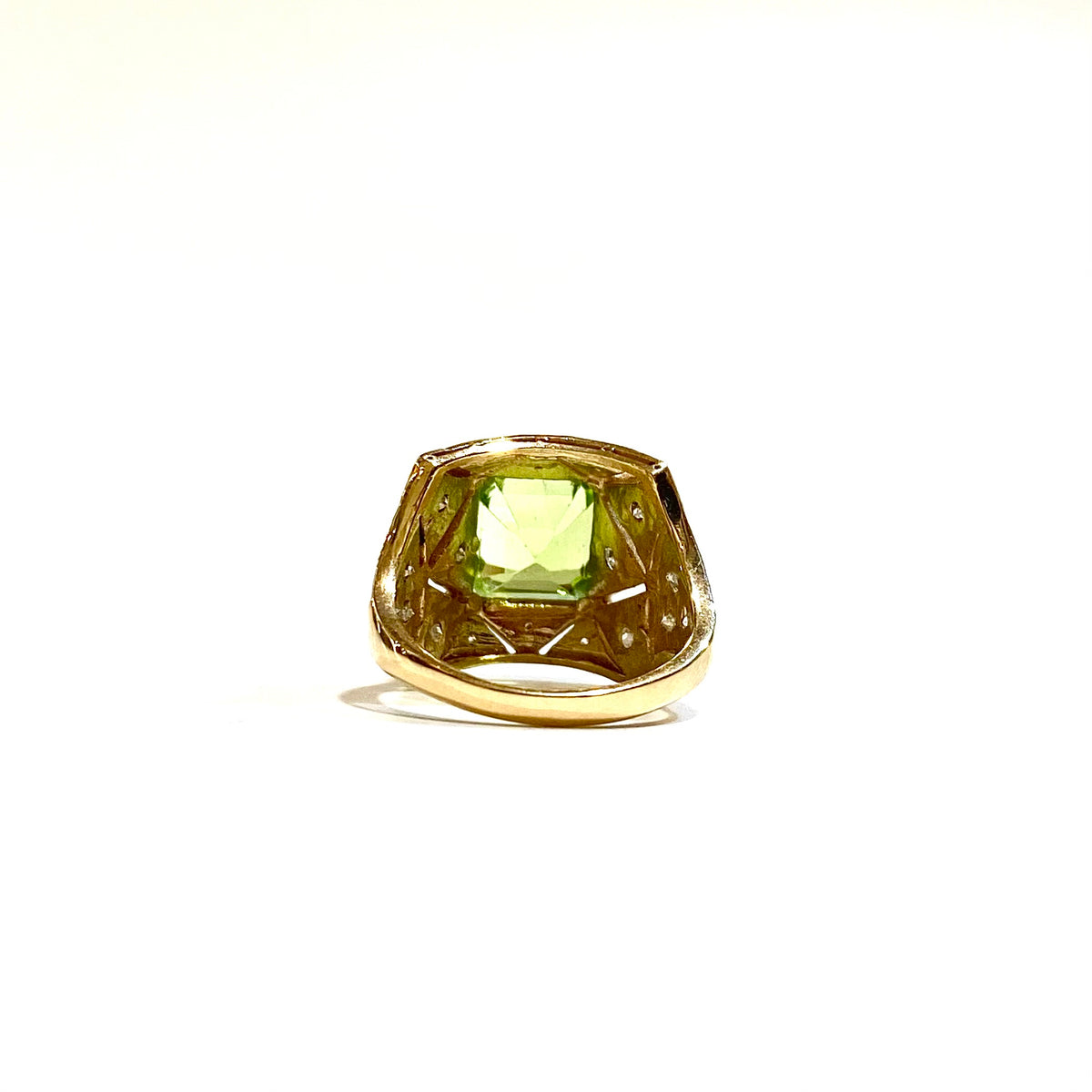 9ct Yellow Gold 3.95ctw Peridot and Diamond Ring