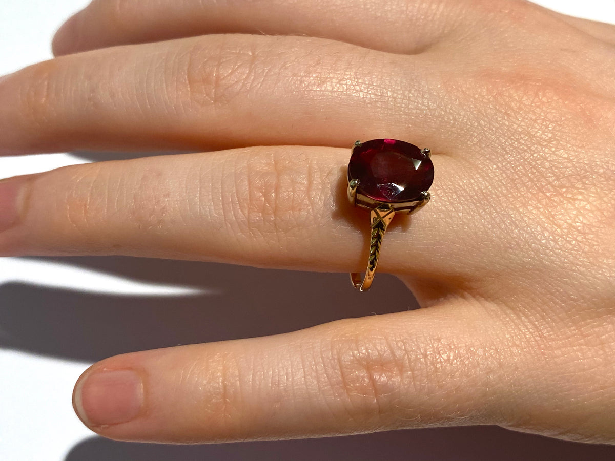 9ct Rose Gold 2.0ct Garnet Ring