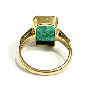 18ct Yellow Gold 10ct Emerald and Diamond Ring
