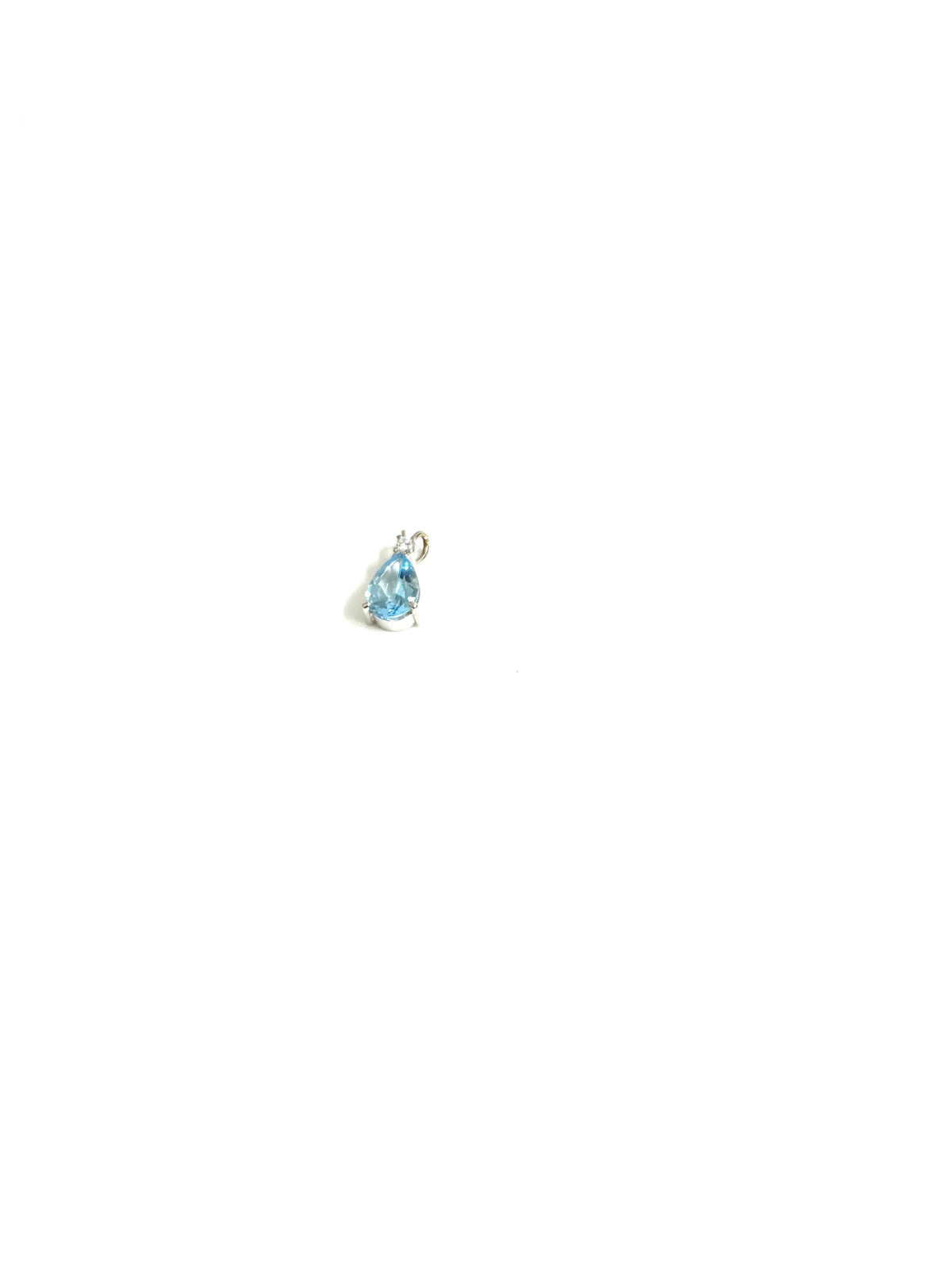 18ct Gold Diamond and Aquamarine Pendant