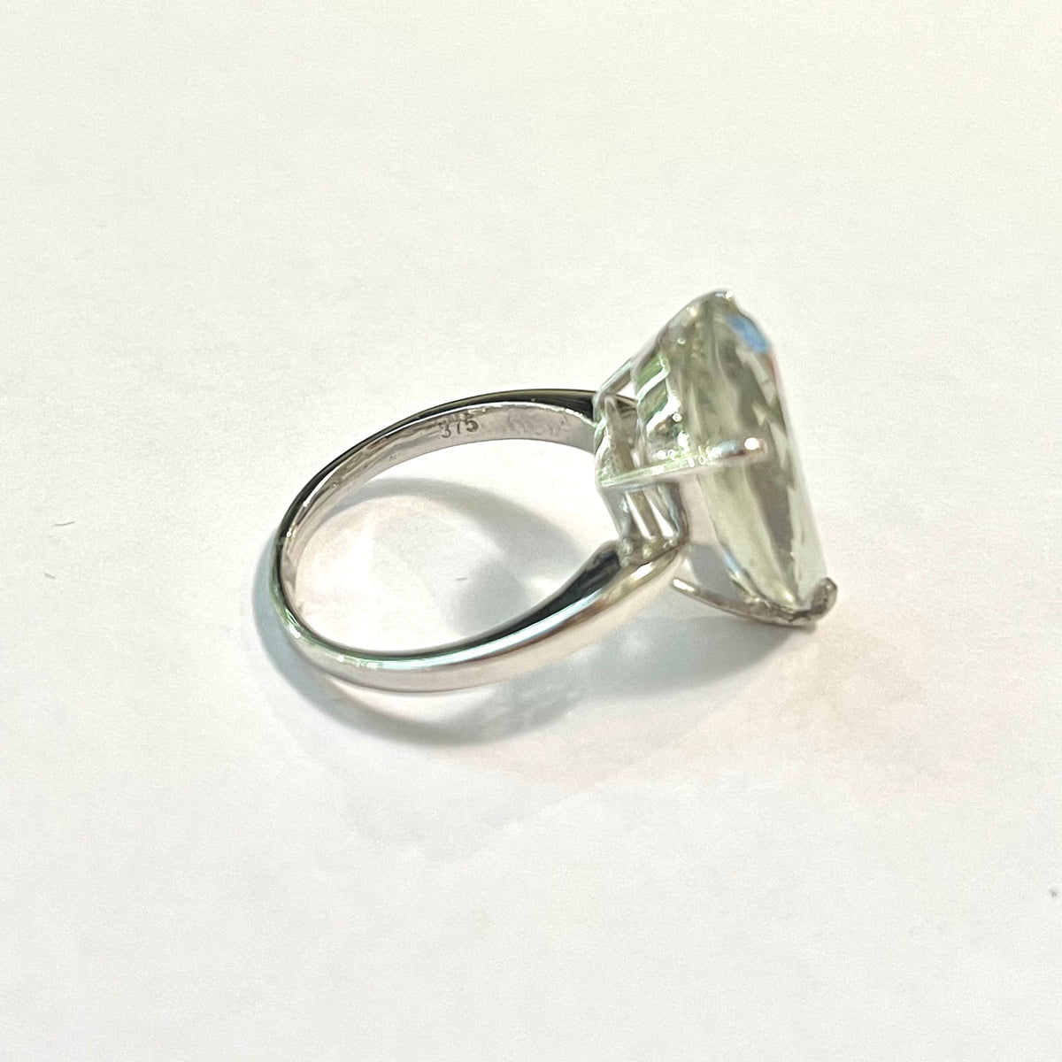 9ct White Gold 7ct Green Citrine Ring