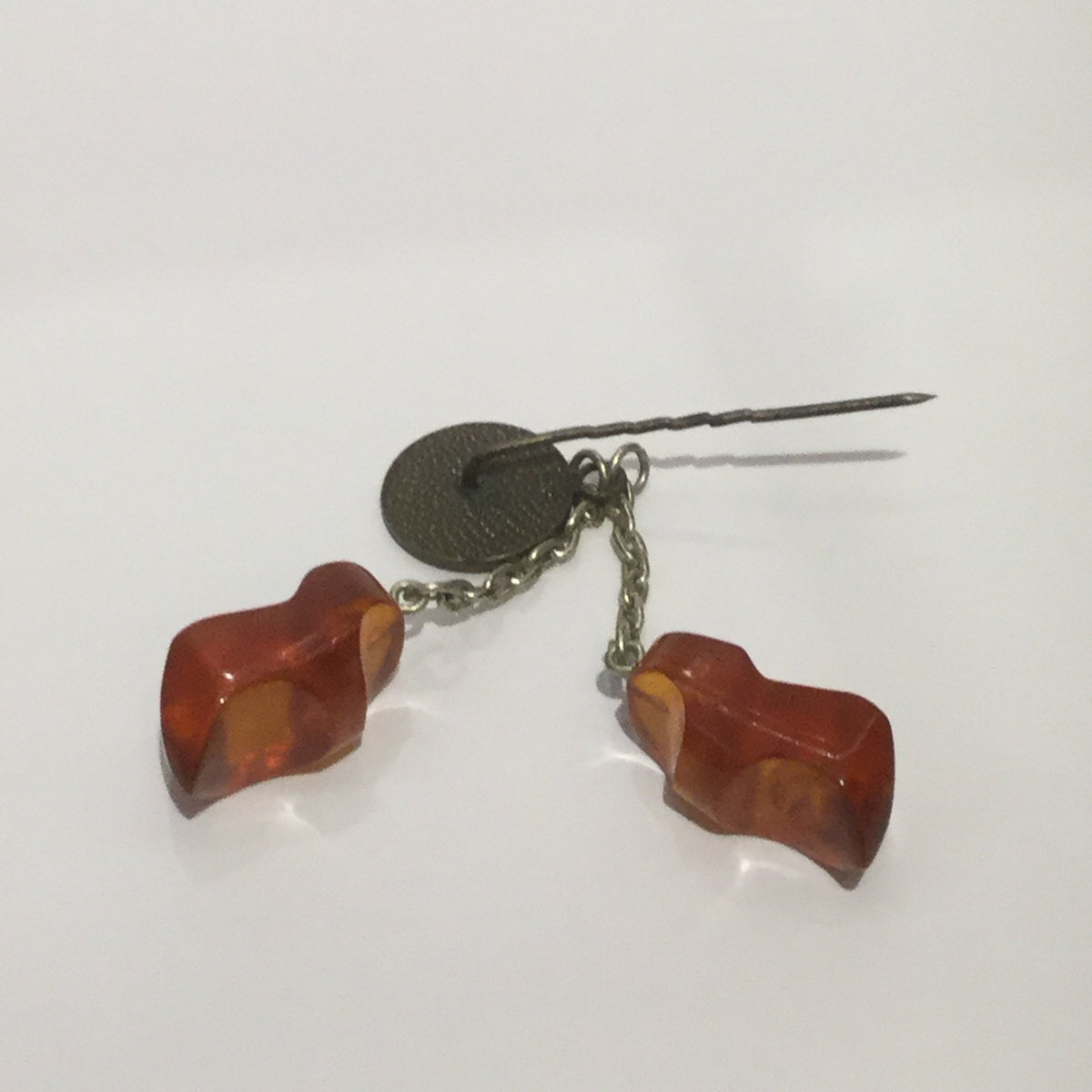 Vintage Natural Baltic Amber Clog Tassel "Leituva" Tie Pin