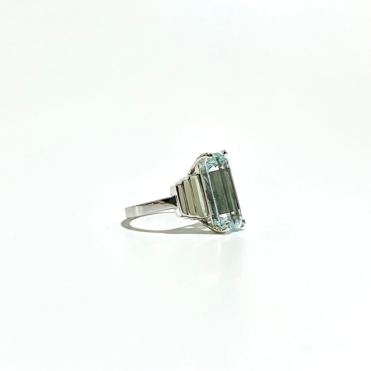 9ct White Gold Small Rectangular Cut Aquamarine Ring