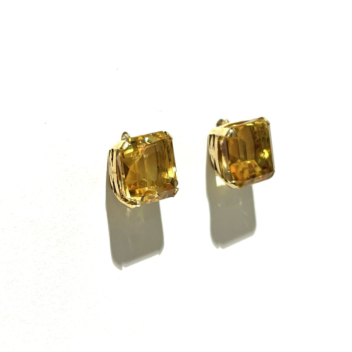 9ct Yellow Gold Citrine Screw On Earrings