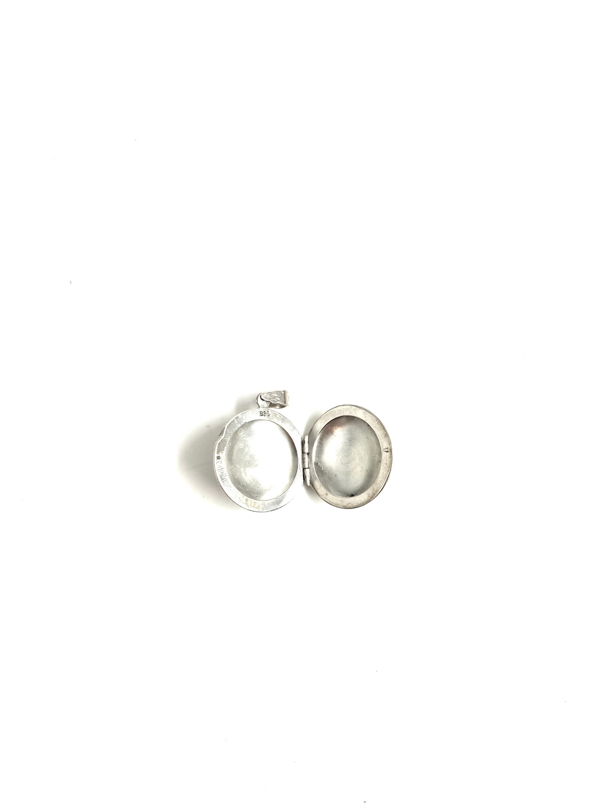 Sterling Silver Round Engraved Locket