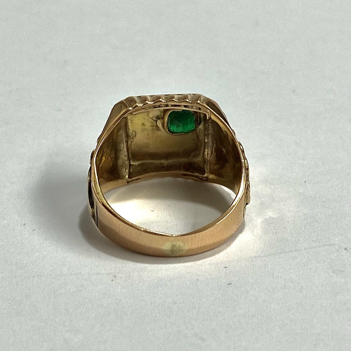 Antique 9ct Yellow Gold Emerald Engraved Signet Ring