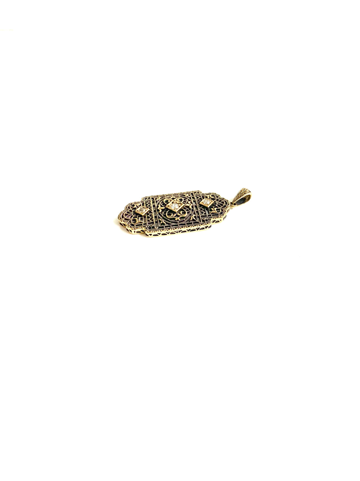 9ct Gold and Three Diamonds Pendant