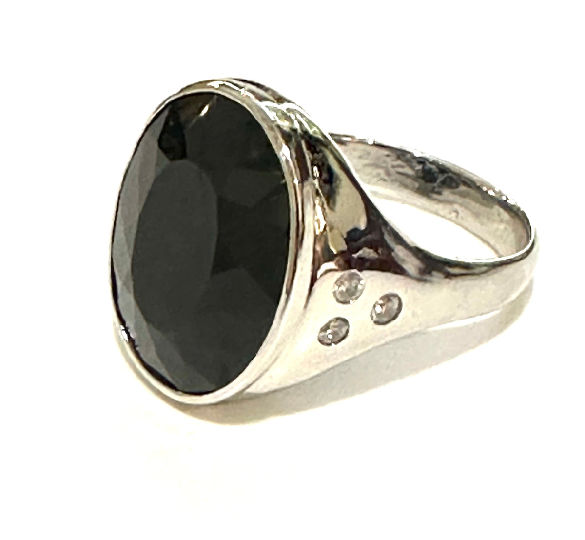 18ct White Gold 30.75ctw Black Sapphire and Diamond Ring