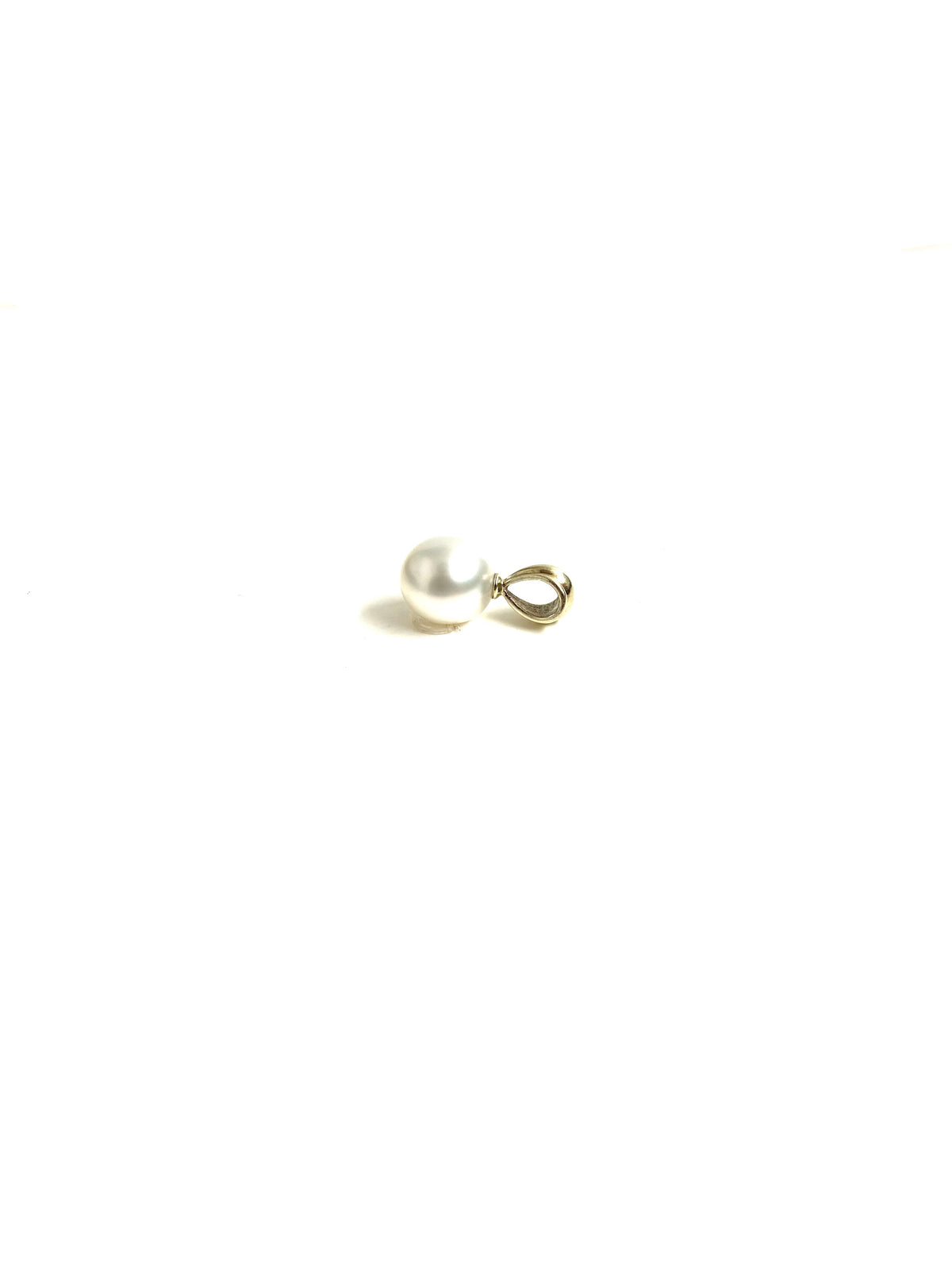 9ct Yellow Gold South Sea Pendant