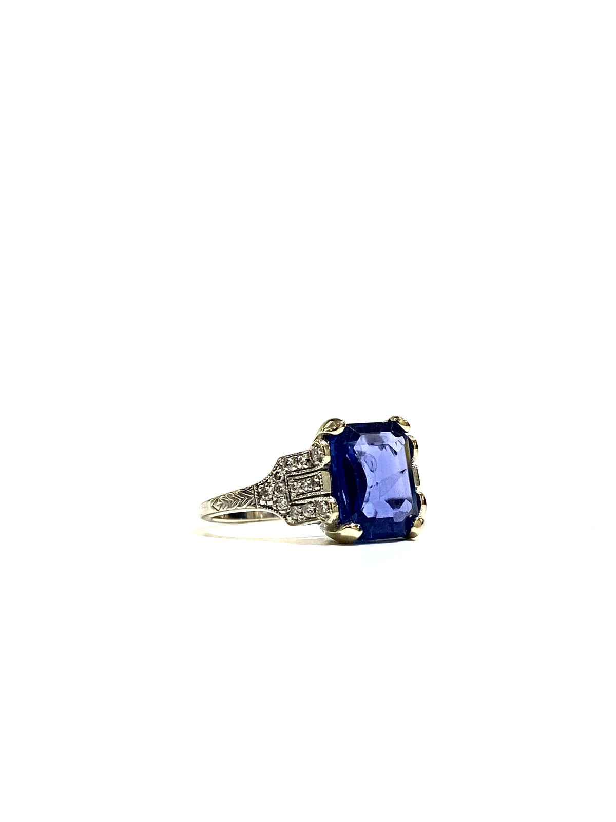 9ct White Gold 3ct Sapphire and Diamond Ring