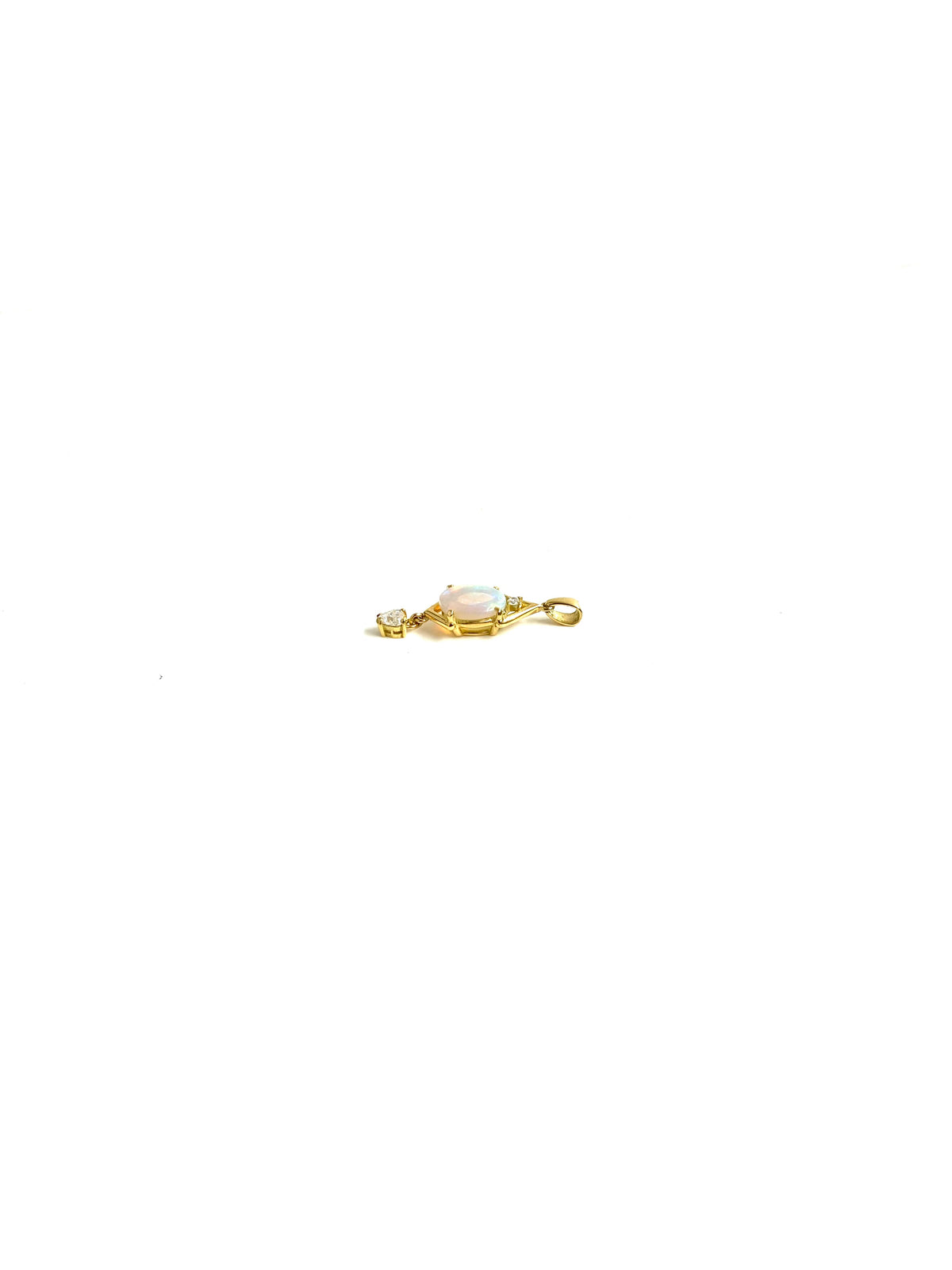 18ct Gold Opal and Diamond Pendant
