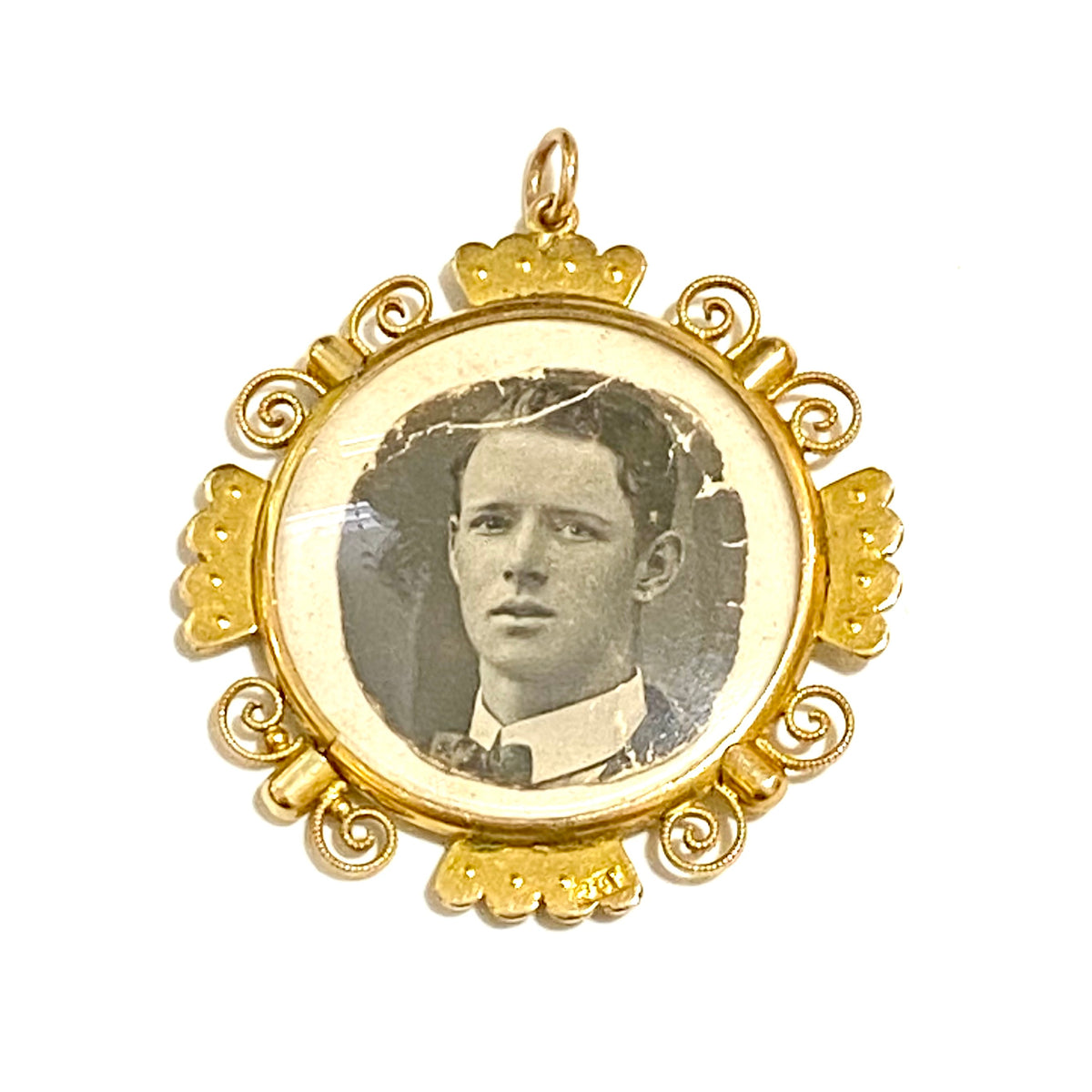 Antique Georgian 18ct Yellow Gold Seed Pearl Glass Locket