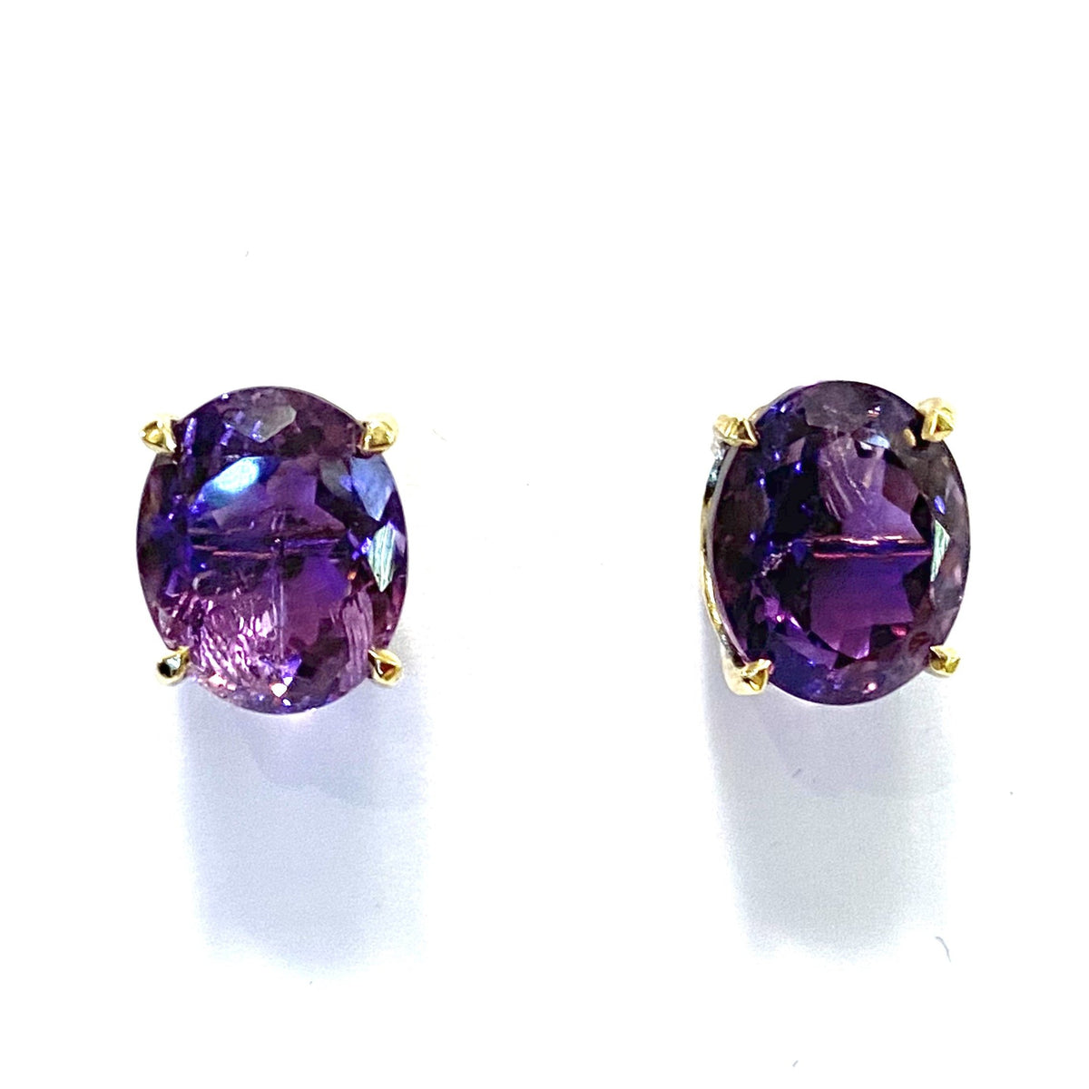 9ct Yellow Gold Amethyst Stud Earrings