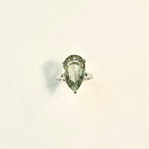 9ct White Gold 7ct Green Citrine Ring