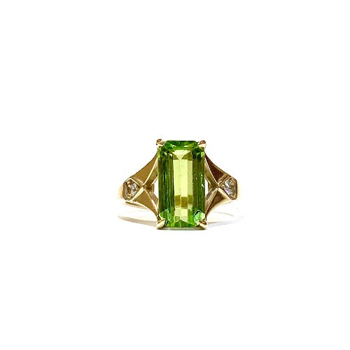 Yellow Gold Peridot and Diamond Ring