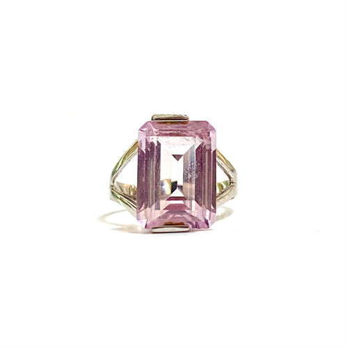 18ct White Gold Kunzite Ring