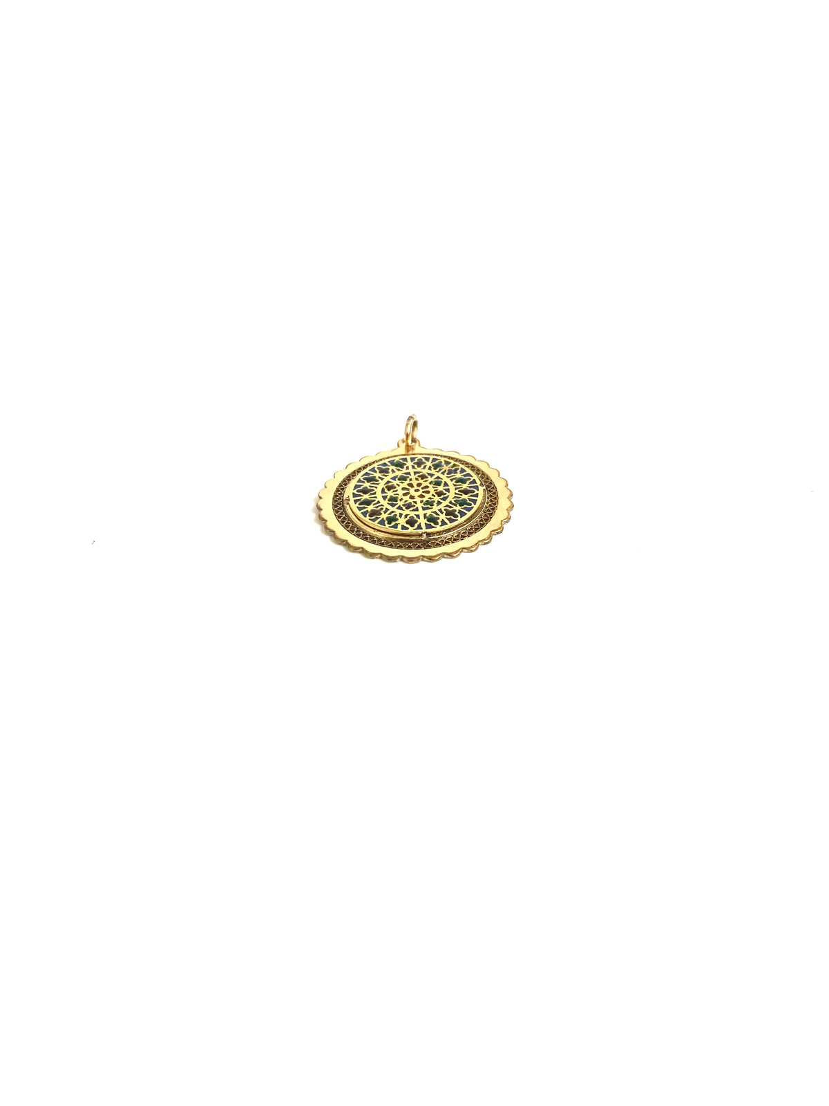 9ct Gold Pendant Inlaid with Enamel