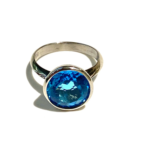 9ct White Gold 5ctw Swiss Blue Topaz Ring