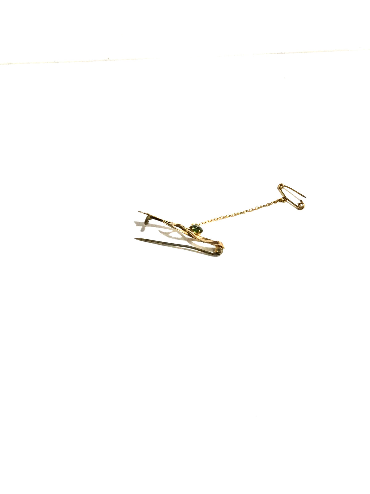 9ct Gold and Peridot Brooch