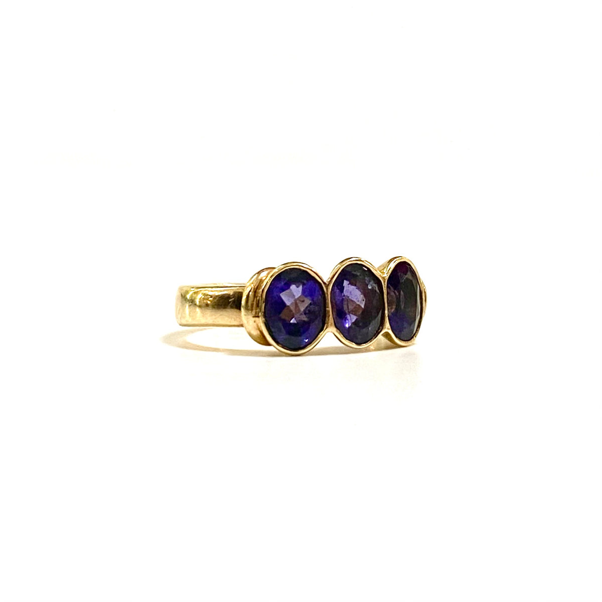 9ct Yellow Gold Oval Cut Iolite Trilogy Ring