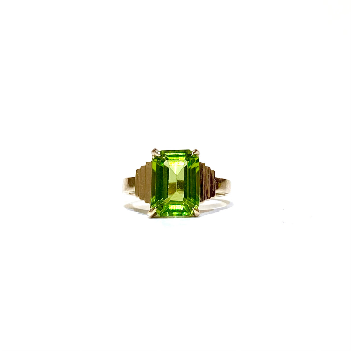 9ct Yellow Gold 3.05ctw Rectangular Cut Peridot Ring