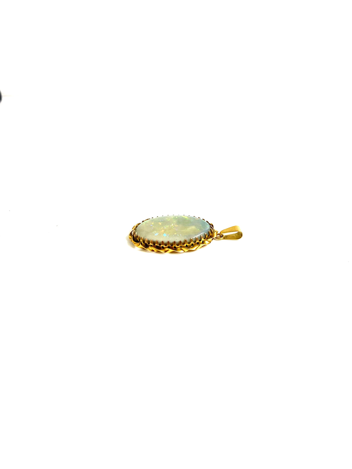 18ct Gold Opal Pendant