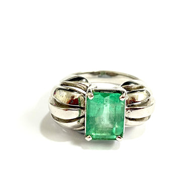 Vintage 18ct White Gold Emerald Dress Ring