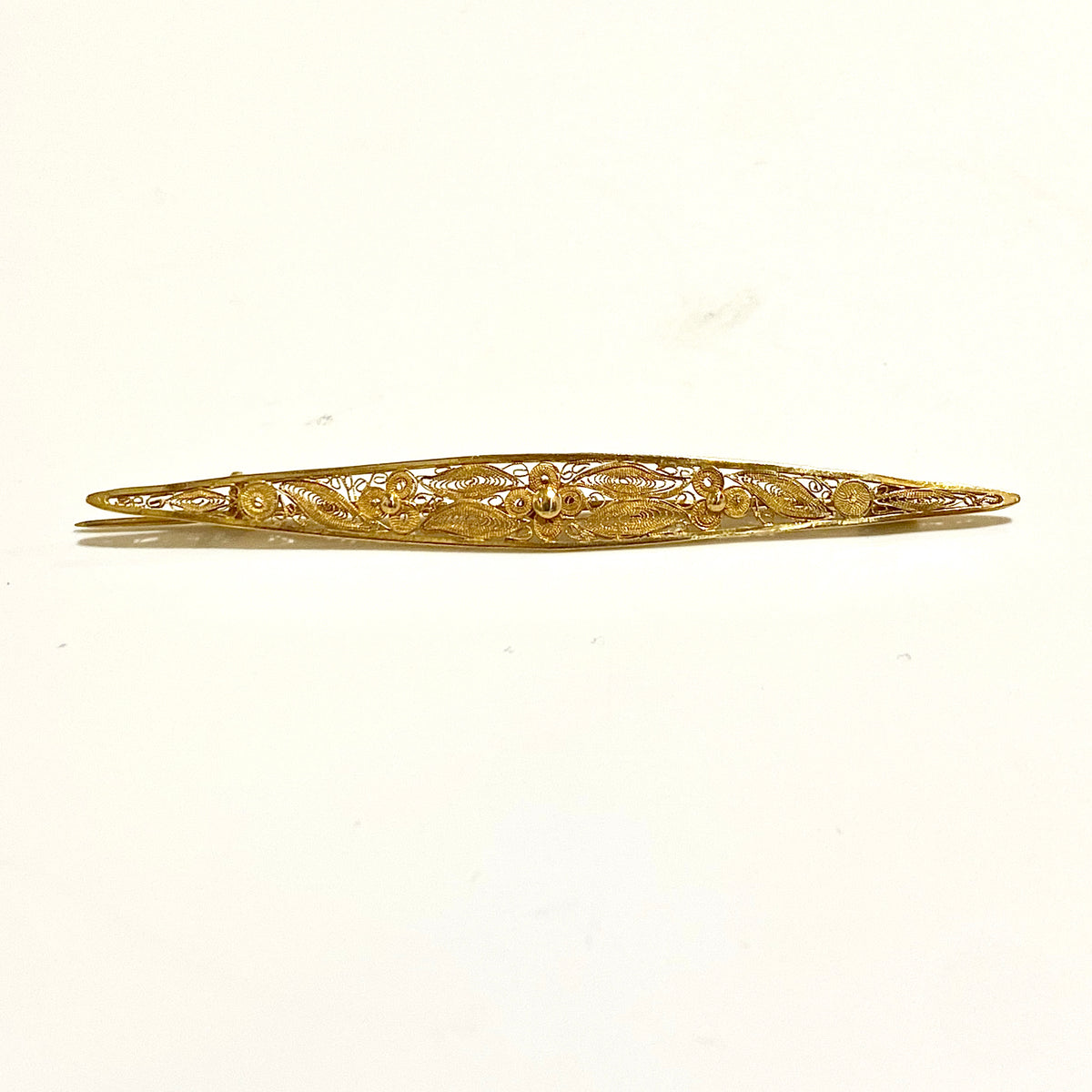 22ct Yellow Gold Filigree Scroll Brooch