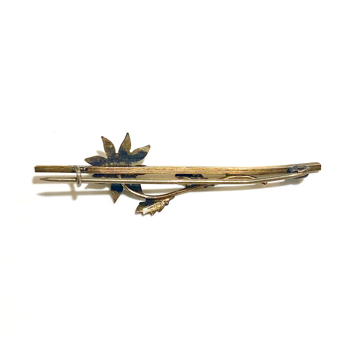 9ct White Gold Lined Vintage Flower Brooch