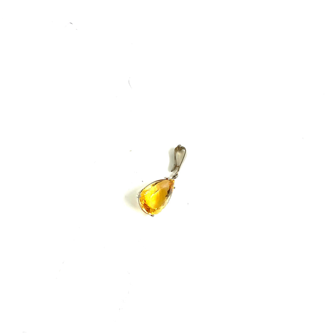 9ct White Gold 20ct Citrine Pendant