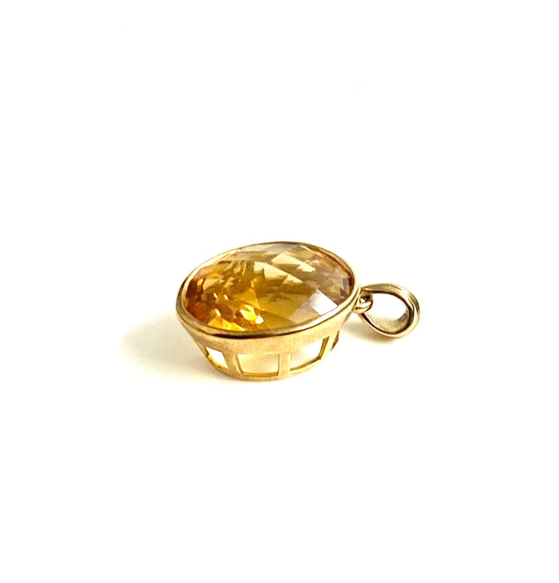 9ct Gold Oval Citrine Pendant
