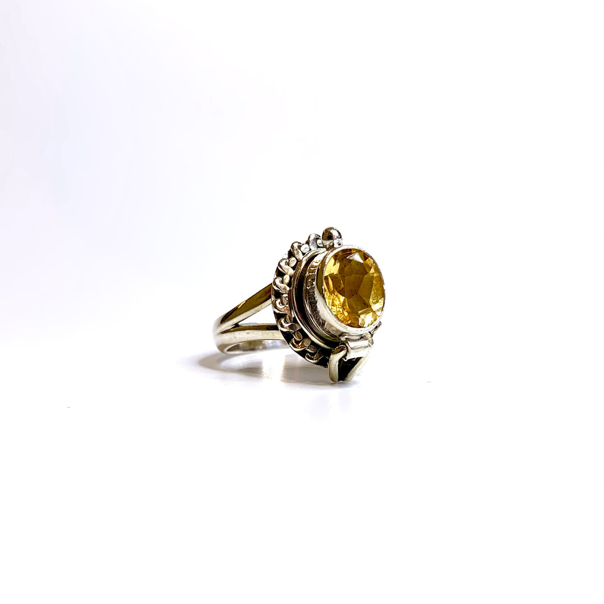 Sterling Silver Oval Cut Citrine Poison Ring