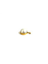 9ct Gold Mabe Pearl Pendant
